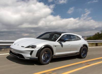 Porsche: Άλμα 49,1% στα καθαρά κέρδη α΄ εξαμήνου, αλλά και σχέδιο για περικοπή 5.000 θέσεων εργασίας έως το 2035