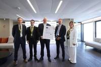 Η TÜV NORD Hellas απένειμε την πρώτη πιστοποίηση ISO/IEC 42001 στην Τράπεζα Πειραιώς