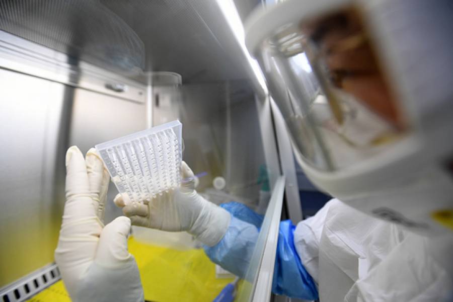 Ανακοινώσεις από εβδομάδα για ενδεχόμενη 4η δόση του εμβολίου