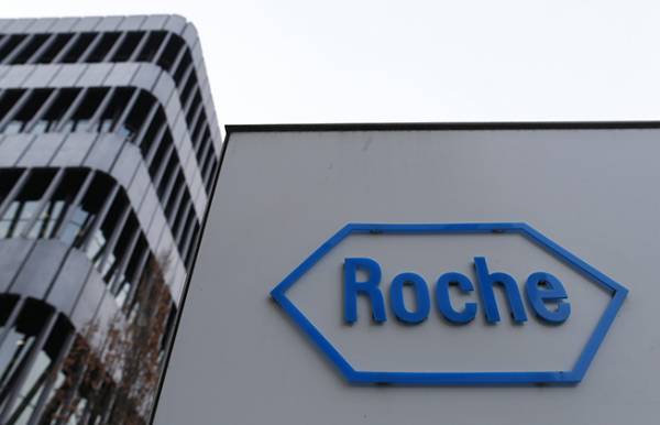 Roche: Ελαφρά μείωση των πωλήσεων στο τρίμηνο