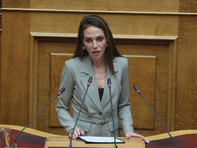 Δ. Μιχαηλίδου: Διακόσια πενήντα ευρώ σε ΑμεΑ και ανασφάλιστους υπερήλικες