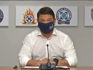 Με σαρωτικούς ελέγχους και χωρίς κάλαντα τα φετινά Χριστούγεννα