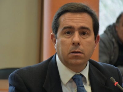 Ν.Μηταράκης: ΠΑΑΥΠΑ, ΑΦΜ και τραπεζικό λογαριασμό μετά την καταγραφή των αιτούντων άσυλο