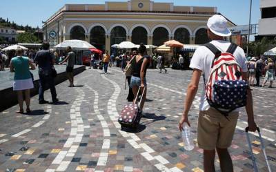 Άλμα 10,5% στις ταξιδιωτικές εισπράξεις τον Αύγουστο με πάνω από 7 εκατ. τουρίστες