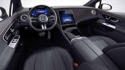 Mercedes-Benz EQE Saloon: Αυτοματοποιημένο σύστημα στάθμευσης χωρίς οδηγό