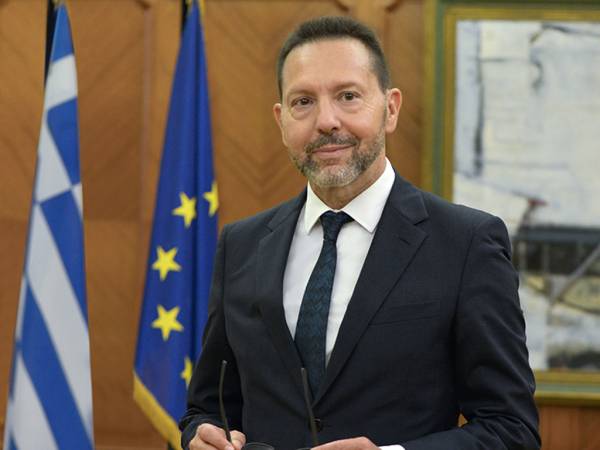 Στουρνάρας: Τα χρόνια προβλήματα της ελληνικής οικονομίας