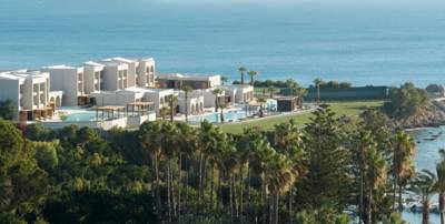 ELLA RESORTS: Συμφωνία χρηματοδότησης 710 εκατ. ευρώ από την Πειραιώς