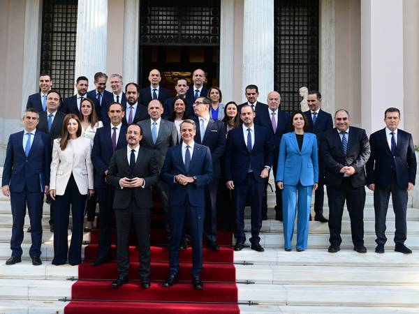 Μητσοτάκης - Χριστοδουλίδης: Άμεση επικαιροποίηση των οικονομικο-τεχνικών παραμέτρων του καλωδίου διασύνδεσης