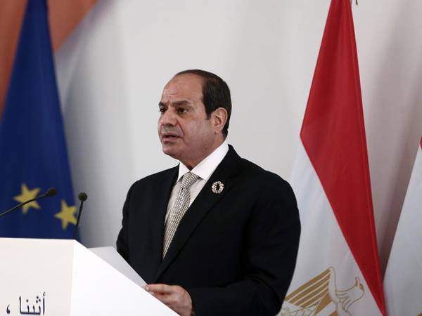 Αίγυπτος: Τρίτη θητεία για Αλ-Σίσι - Ξανά πρόεδρος με 89,6%