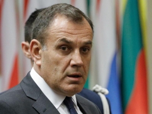 Σε προληπτική καραντίνα ο υπουργός Άμυνας Νίκος Παναγιωτόπουλος