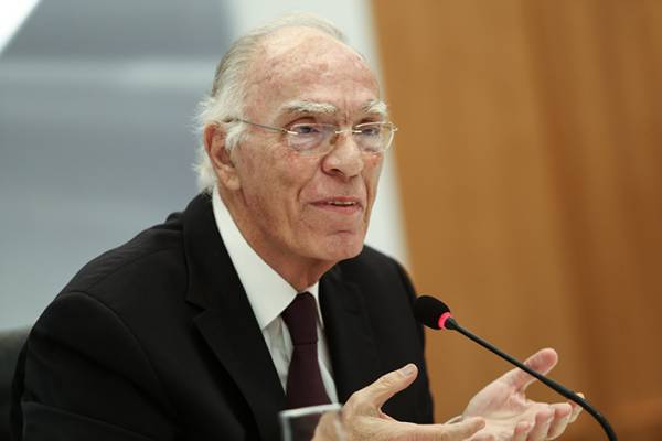 Πέθανε ο Βασίλης Λεβέντης σε ηλικία 75 ετών