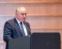Γ. Χατζηθεοδοσίου: Απαιτείται συνέχεια στη μείωση των τραπεζικών χρεώσεων