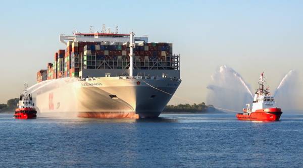 Η PCT καλωσορίζει το OOCL PIRAEUS ένα από τα μεγαλύτερα πλοία κοντέινερ στον κόσμο