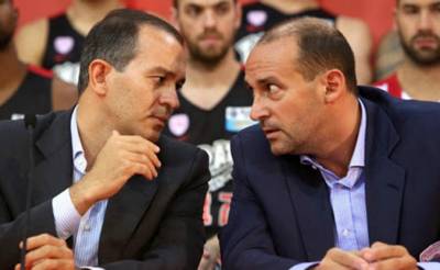 Αδερφοί Αγγελόπουλοι: Επιχείρηση καταλήστευσης της οικογενειακής μας περιουσίας