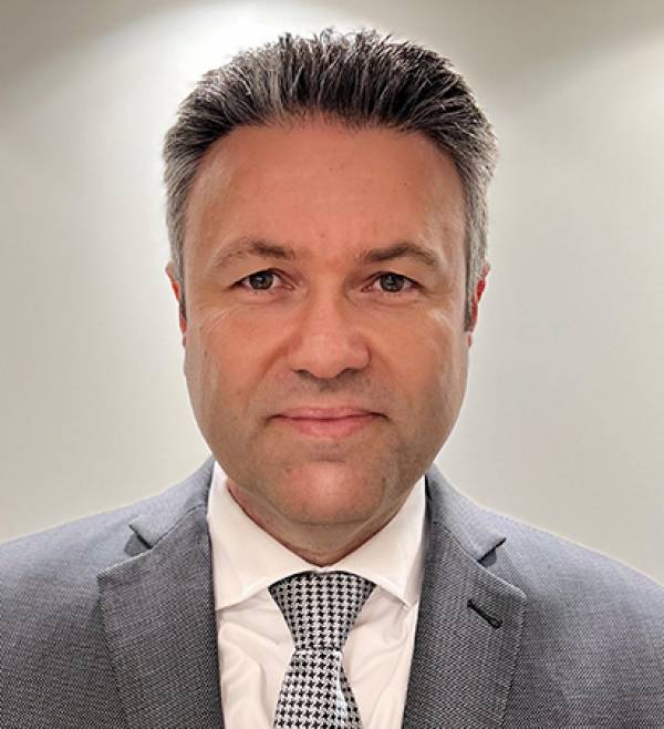 Η Eurolife FFH καλωσορίζει τον Μπάμπη Αναστασιάδη