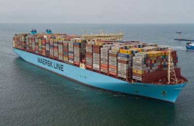Γερμανία: Ρυμουλκήθηκε το πλοίο μεταφοράς εμπορευματοκιβωτίων που προσάραξε σε αβαθή