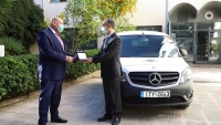Η Mercedes-Benz συνεχίζει να προσφέρει έμπρακτα στο Εθνικό Κέντρο Άμεσης Βοήθειας