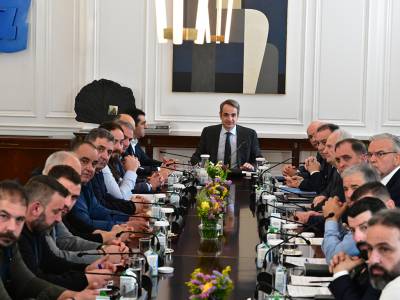 Κ. Μητσοτάκης στη συνάντηση με κτηνοτρόφους: Προτεραιότητά μας η οριστική εκρίζωση της ευλογιάς