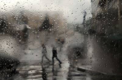 Έντονες βροχές και καταιγίδες από την Τετάρτη