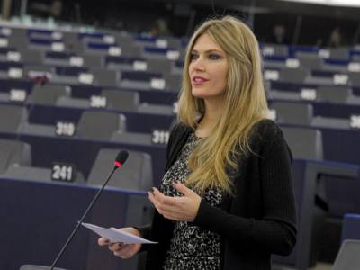 Αναστέλλονται όλες οι αρμοδιότητες της Εύας Καϊλή με απόφαση της προέδρου του Ευρωκοινοβουλίου