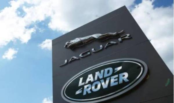 Jaguar: Νέο ηλεκτρικό Type 01 με αρχική τιμή τα 130.500 δολάρια