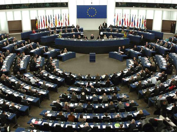 ΕΕ: Μείωση των αιτήσεων ασύλου το πρώτο εξάμηνο του 2026