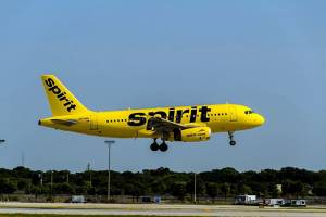 Spirit Airlines: Αναβάλλει τη ΓΣ για την εξαγορά της για τις 30 Ιουνίου