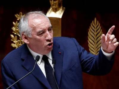 Γαλλία: Έπεσε η κυβέρνηση Μπαϊρού