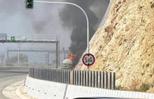 Φωτιά σε βυτιοφόρο με 7 τόνους υγραέριο στην Αθηνών – Κορίνθου