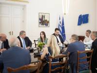 Σύσκεψη υπό τον Πρωθυπουργό για την παρουσίαση του νομοσχεδίου για την πειθαρχική δικαιοσύνη στο Δημόσιο