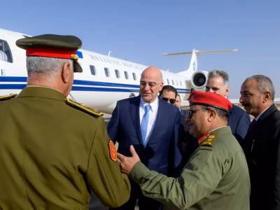Λιβυκό ΥΠΕΞ: Καταδικάζουμε την άρνηση του Έλληνα υπουργού Εξωτερικών να μην αποβιβαστεί από το αεροσκάφοςκαι θα απαντήσουμε