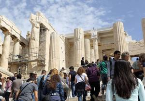 Πλώρη για πάνω από 18,2 δισ. ευρώ βάζει εφέτος ο ελληνικός τουρισμός
