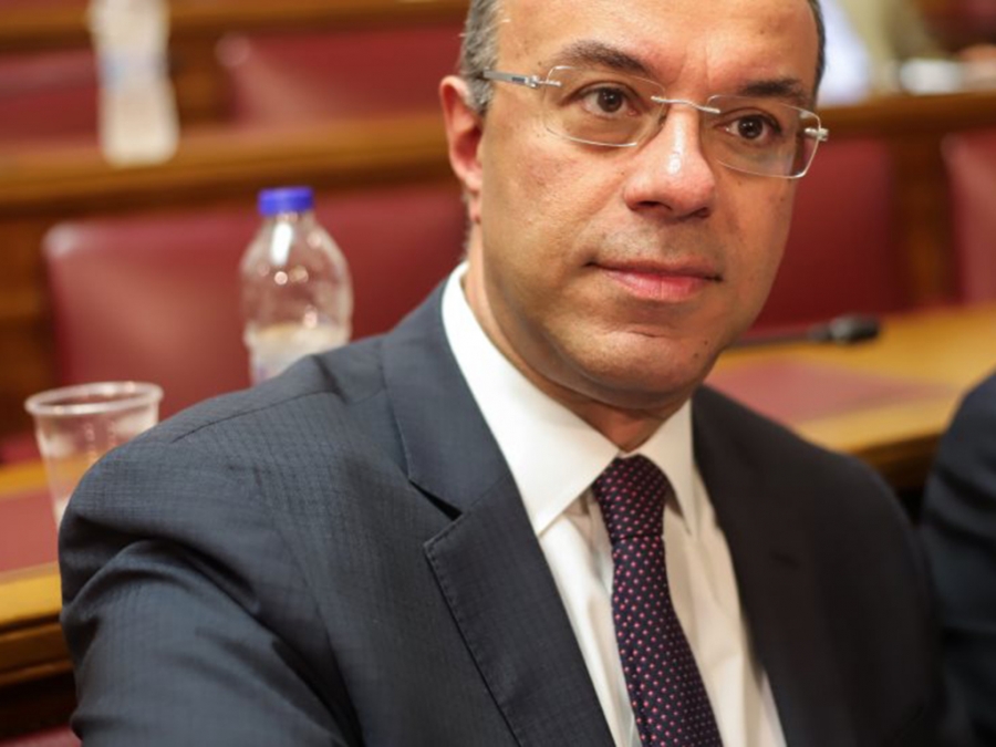 Σταϊκούρας: Αξιολογείται αν θα καταβληθεί το δώρο του Πάσχα