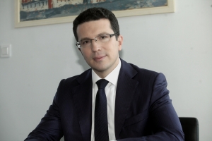 Ρ. Λαμπίρης: «Ο Covid-19 ενίσχυσε την αποφασιστικότητά μας να προχωρήσουμε το πρόγραμμα ιδιωτικοποιήσεων για το δημόσιο καλό»