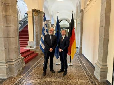 Ενισχύεται η συνεργασία Ελλάδας - Γερμανίας στον τομέα της ναυτιλίας - Οι επαφές του Χρ. Στυλιανίδη με τον ομόλογό του και τους Γερμανούς εφοπλιστές