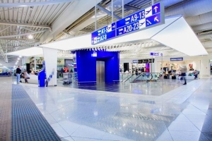 «Βουτιά» 60,4% για την επιβατική κίνηση στο «Ελευθέριος Βενιζέλος» τον Αύγουστο