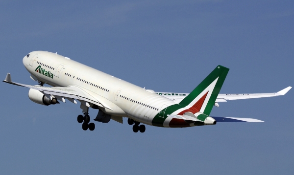 Alitalia: Δύο καθημερινές πτήσεις από Αθήνα προς Ρώμη