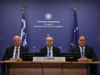 Χατζηδάκης: Την Παρασκευή η προκαταβολή της βασικής ενίσχυσης στους αγρότες - 3,7 δισ. έως το τέλος του χρόνου