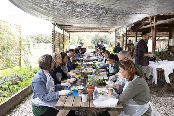 2.000 μερίδες φαγητό ετοιμάστηκαν από τον Σ.Ε.Σ.Α.Ε. σε συνεργασία με την Οργάνωση ΓΗ