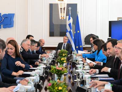 Παροχές και ελαφρύνσεις 1,7 δισ. ευρώ στο νέο φορολογικό νομοσχέδιο