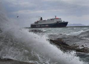 Κανονικά από το μεσημέρι τα δρομολόγια πλοίων από Πειραιά και Λαύριο - Aπαγόρευση απόπλου από Ραφήνα