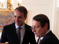 Μητσοτάκης: Λύση μόνο στο πλαίσιο διζωνικής, δικοινοτικής ομοσπονδίας - Αναστασιάδης: Λειτουργικό και βιώσιμο κράτος μακριά από εξαρτήσεις