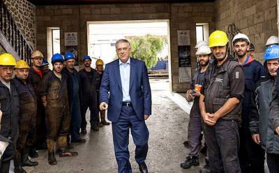 Επίσκεψη Θεοδωρικάκου στα Ναυπηγεία της ΟΝΕΧ στη Σύρο - Νέο επενδυτικό πρόγραμμα 14 εκατ. ευρώ