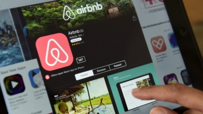 Βραχυχρόνιες μισθώσεις: Συμφωνία ΑΑΔΕ με Airbnb, Booking.com και VRBO, του Ομίλου της Expedia
