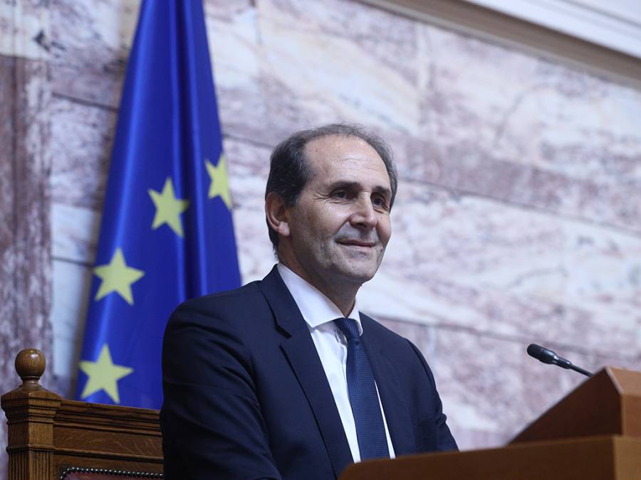 O Απόστολος Βεσυρόπουλος προτείνεται για τη θέση του γραμματέα της ΚΟ της ΝΔ