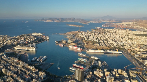 Ενημέρωση των βουλευτών Πειραιά για την Cosco από φορείς της ναυπηγικής βιομηχανίας