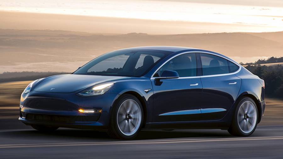 Η Tesla ανακαλεί 1,6 εκατ. οχήματα στην Κίνα