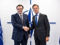 Συνάντηση Πιερρακάκη - Ρούτε: Στο επίκεντρο οι οικονομικές διαστάσεις της χρηματοδότησης της άμυνας