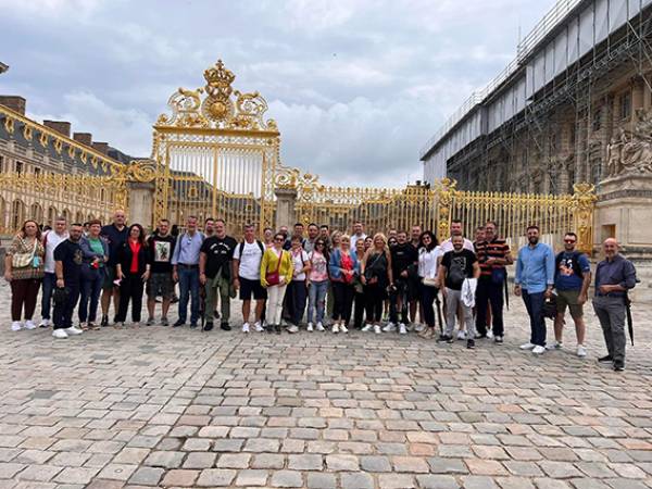 Το εταιρικό Παραγωγικό Δίκτυο της Εθνικής Ασφαλιστικής ταξιδεύει στο Παρίσι