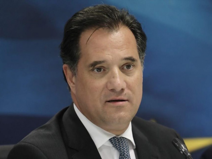 Γεωργιάδης: Πρόστιμα έως 50.000 ευρώ σε επιχειρήσεις με πελάτες μέσα στο κατάστημα